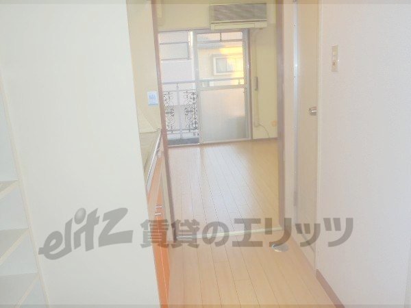 Other room space. Corridor