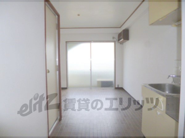 Other room space. Corridor