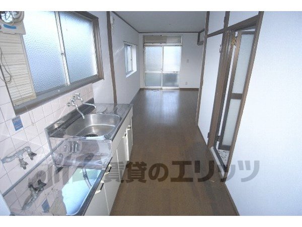 Other room space. Corridor