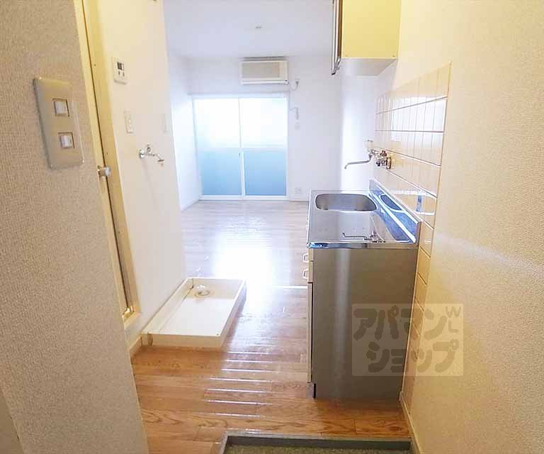 Other room space. Toward the entrance to the room