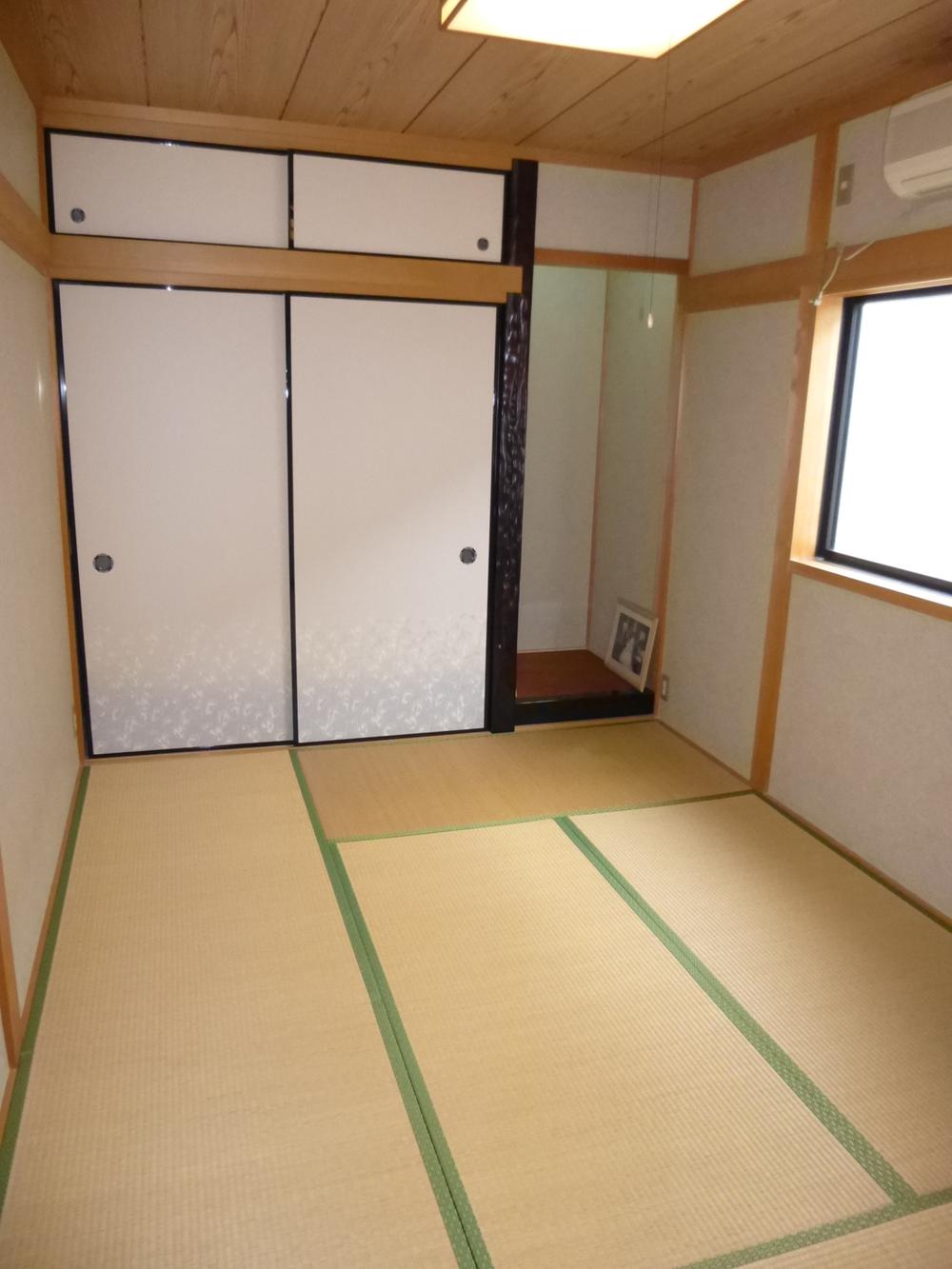 Non-living room. Indoor (12 May 2013) Shooting