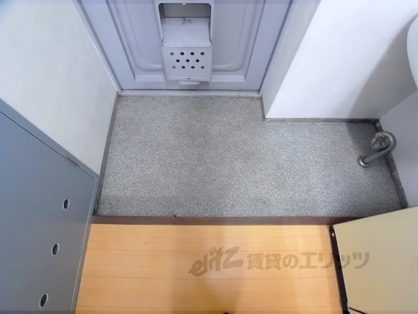 Other room space. Corridor