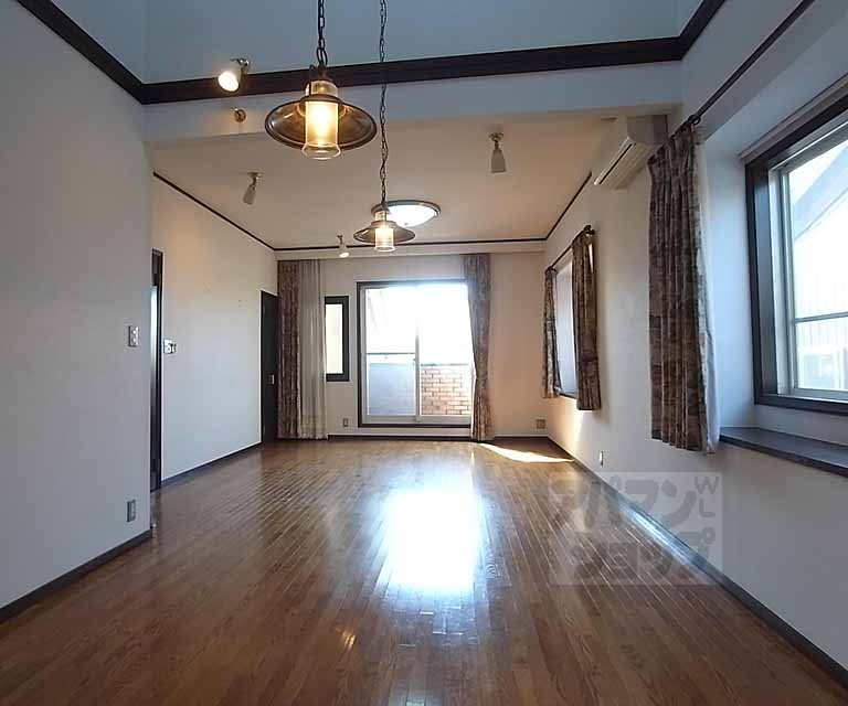 Living and room. A feeling of freedom living