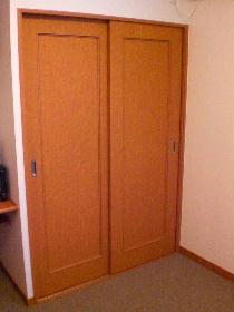 Receipt. Large closet