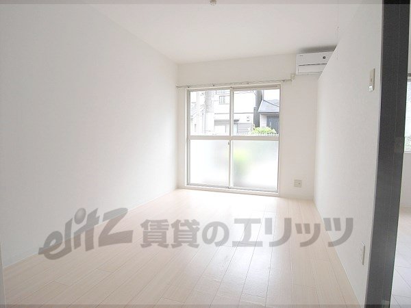 Living and room. It becomes beautiful just been renovated