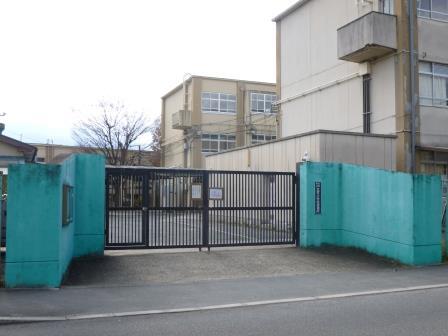 Primary school. 1035m to Kyoto Municipal Omiya Elementary School