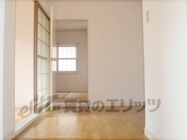 Other room space. Corridor