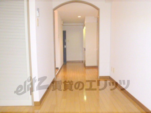 Other room space. Corridor