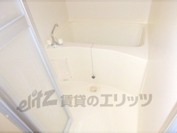 Bath. Large and beautiful Ofuro