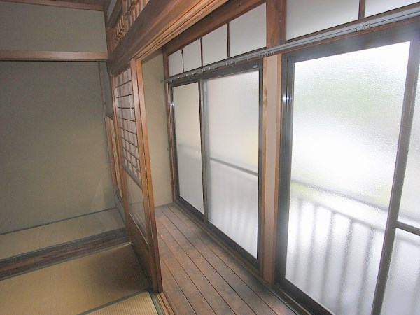 Other room space. Corridor