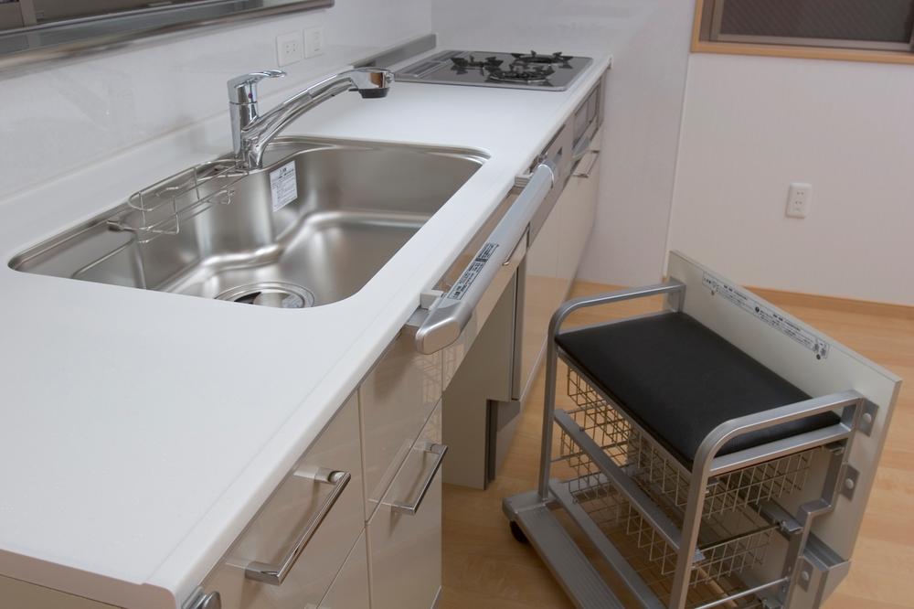 Other. Our construction case. You can sit while cooking.