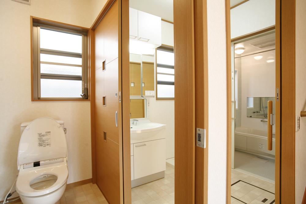 Other. Our construction case. Since the sliding door, You do not have to worry about hitting the door.