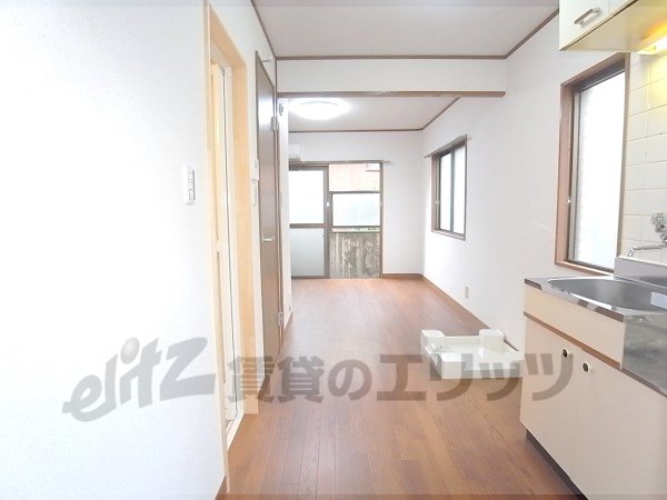 Other room space. Corridor