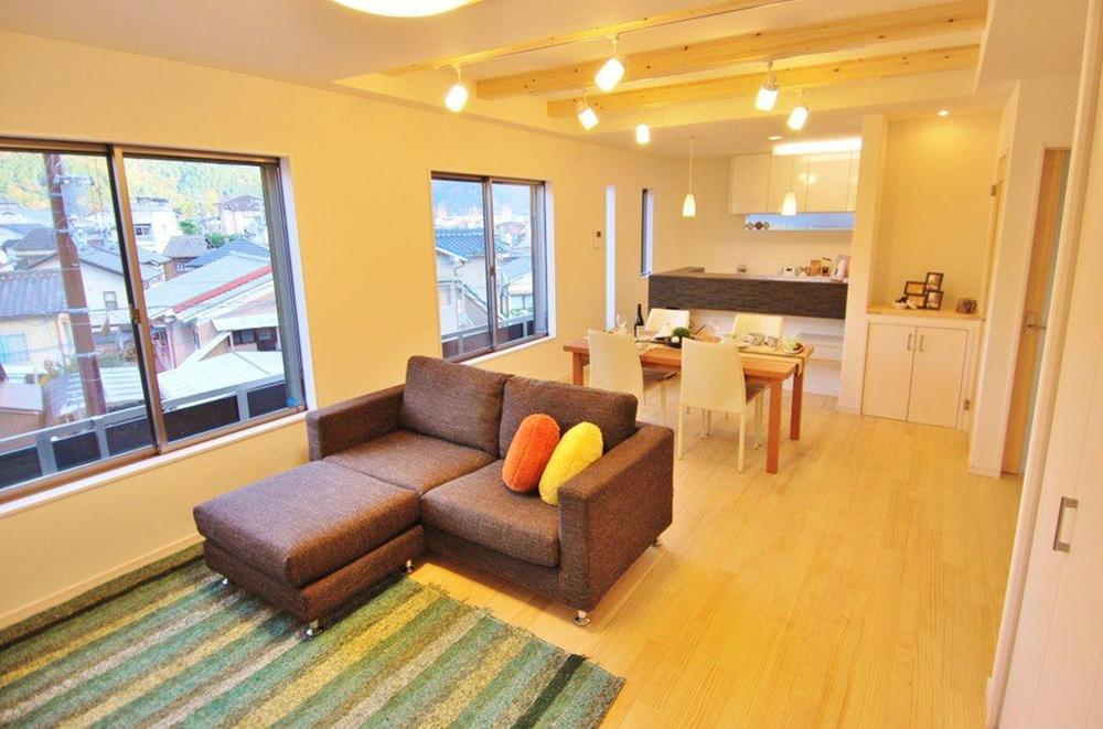 Same specifications photos (living). Construction Case Model house