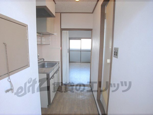 Other room space. Corridor