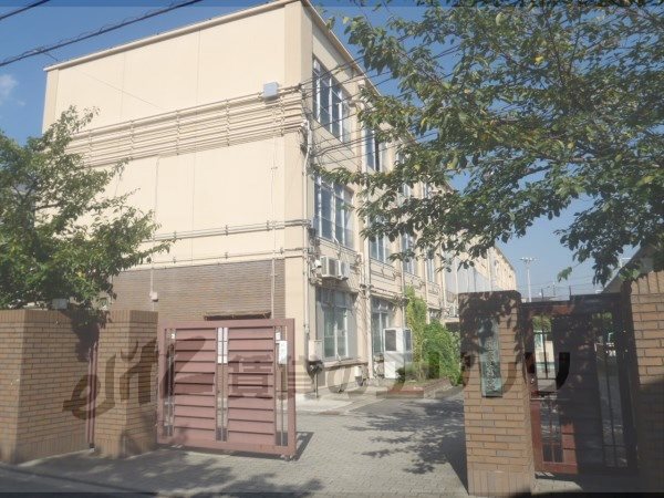 Primary school. Murasakino up to elementary school (elementary school) 470m