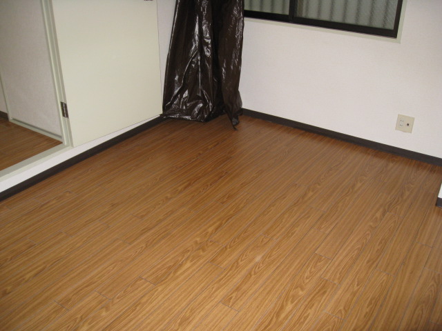 Other room space. Western-style is a 6-tatami rooms