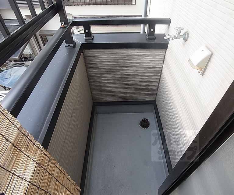 Other room space. Outdoor washing machine installation space