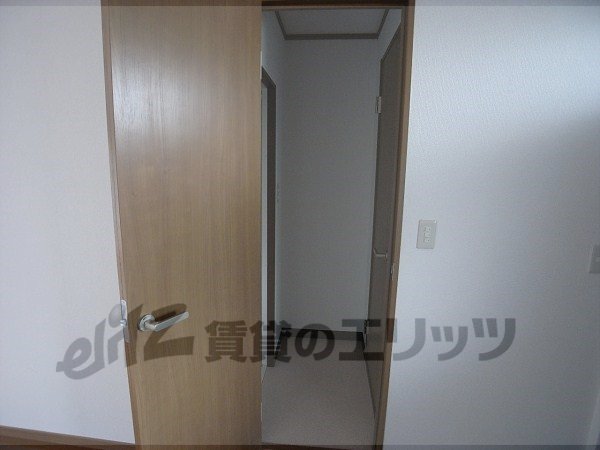 Other room space. Corridor