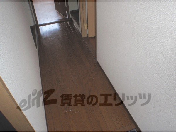 Other room space. Corridor