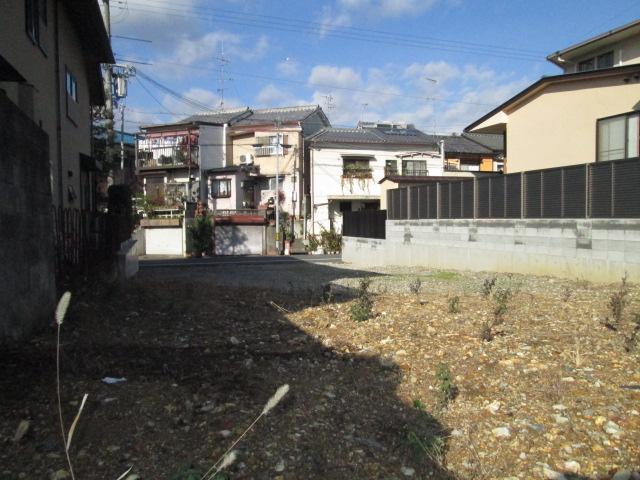 View photos from the local. It has taken the front road from the local land