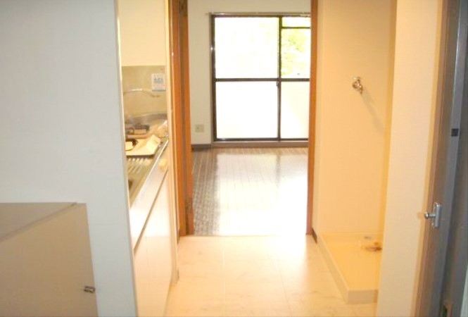 Other room space. Corridor