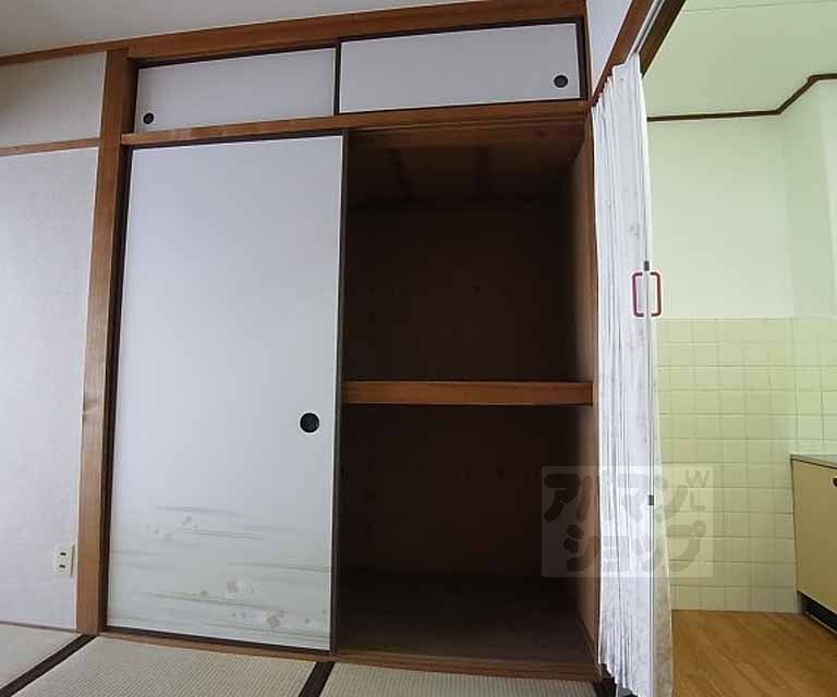 Receipt. Closet of Japanese-style room 4.5 quires