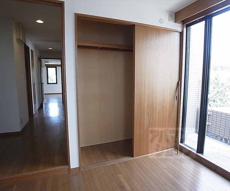 Receipt. Western-style housing