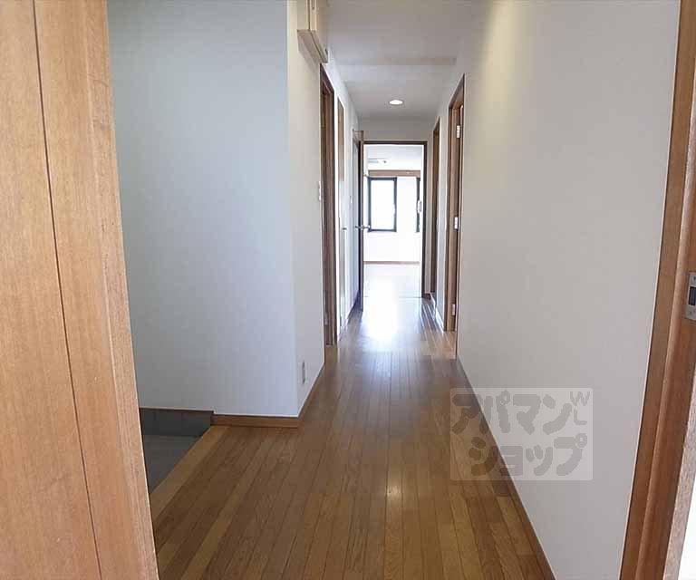 Other room space. Corridor