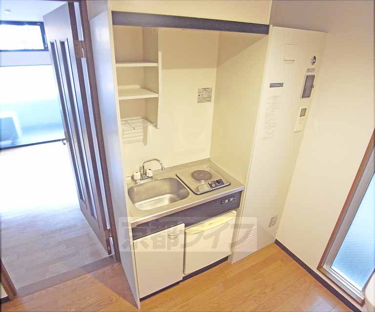 Kitchen. Mini kitchen.