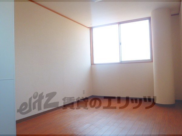 Living and room. The room is also clean