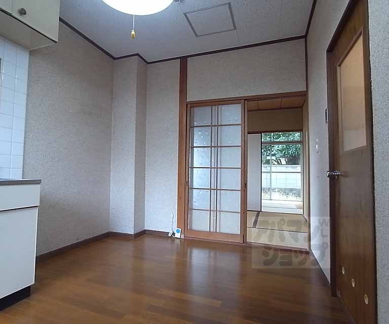 Living and room. Dining part