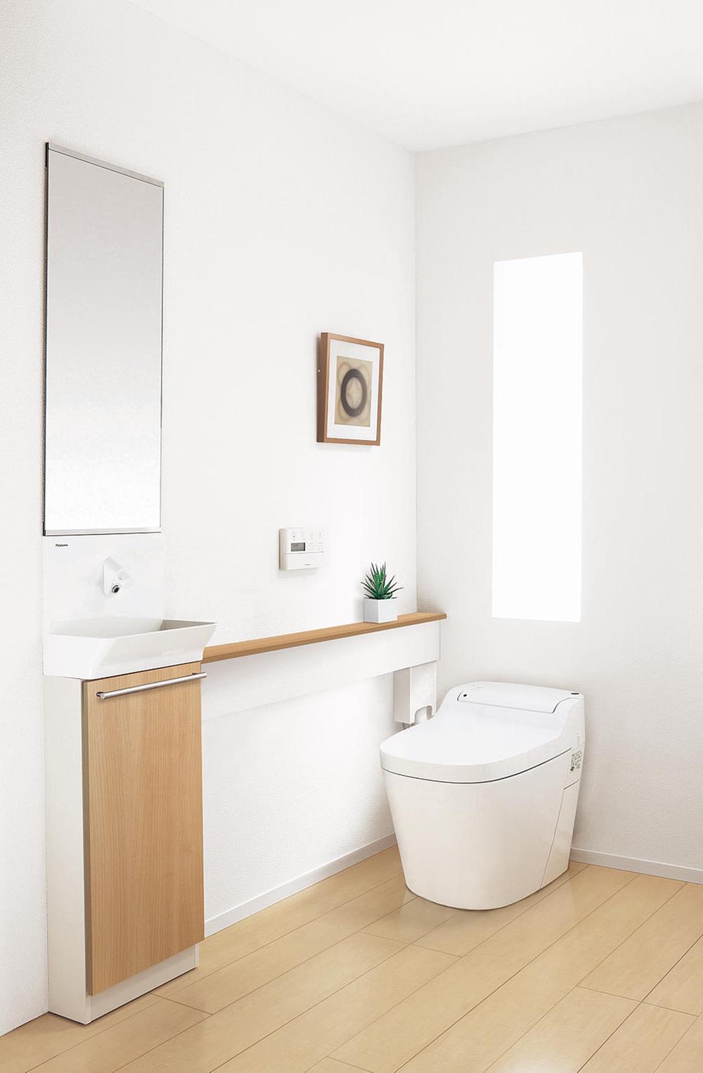 Other local. Panasonic La Uno V