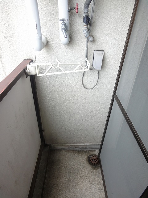 Balcony. Washing machine to here