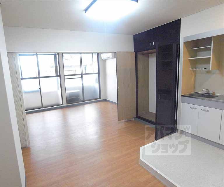 Living and room. Western-style 6 Pledge ・ Connected with your use it can be 10.5 Pledge wide Wanru ...