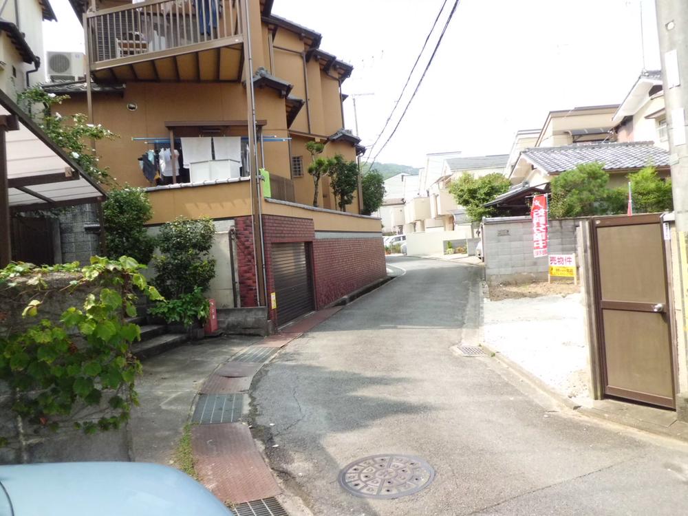 Local photos, including front road. Local (September 2013) Shooting