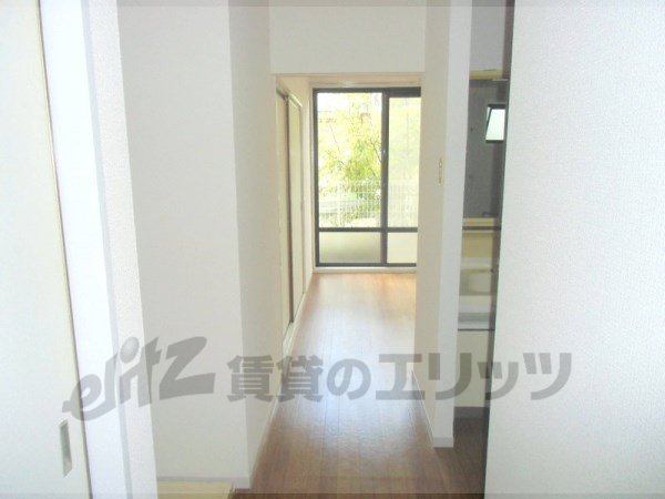 Other room space. Corridor