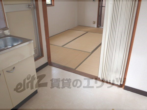 Other room space. Corridor