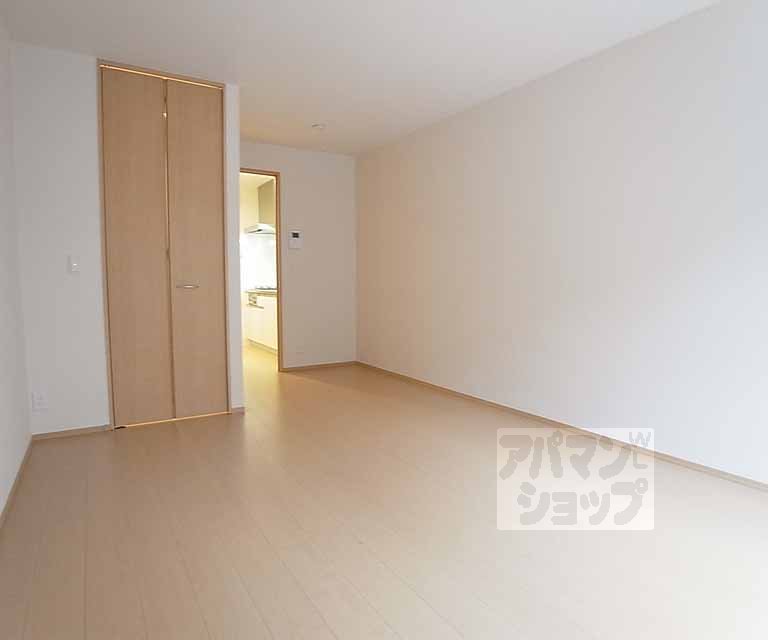 Living and room. Spacious room