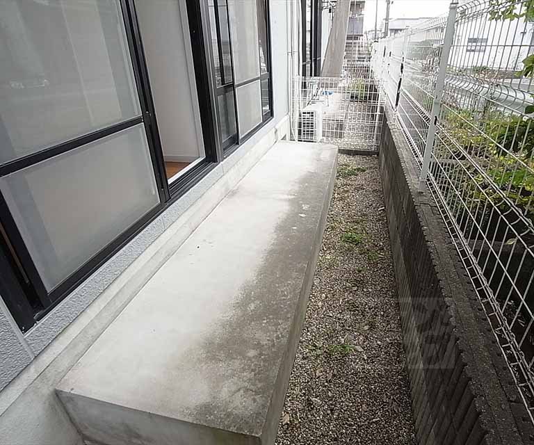 Balcony. Private garden