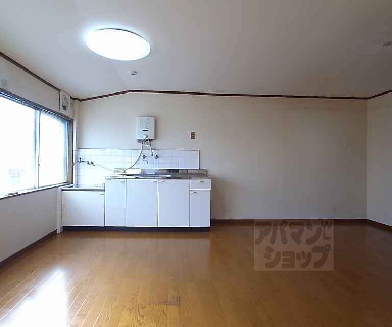 Living and room. Living part