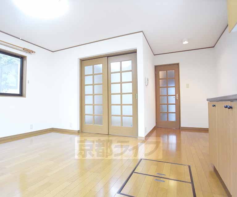 Living and room. Spacious is the living room of 16 quires.