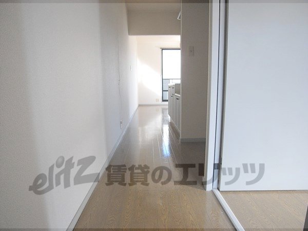 Other room space. Corridor