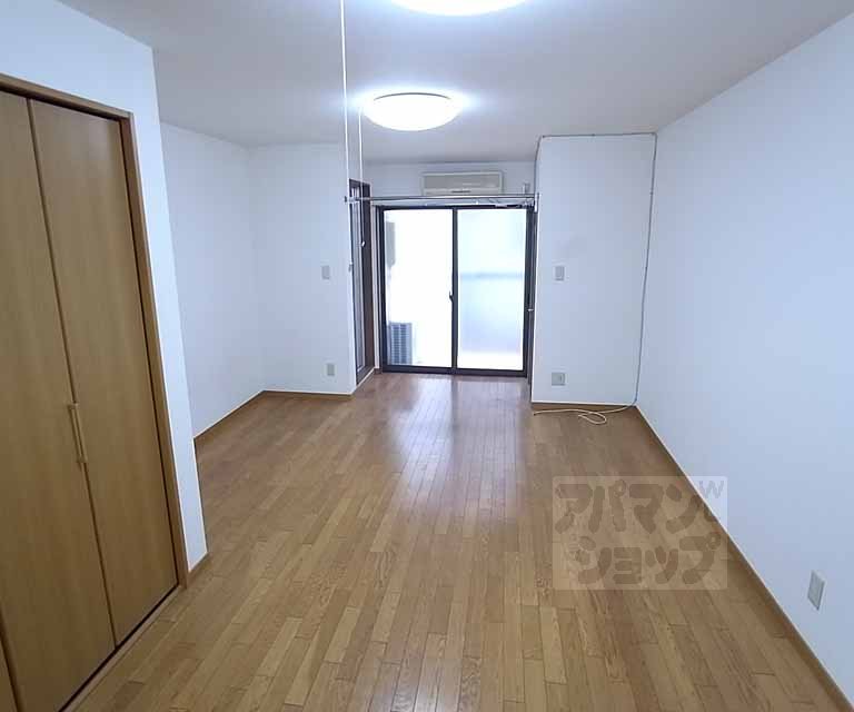 Living and room. Western-style 12 Pledge ・ This room was significantly renovations.