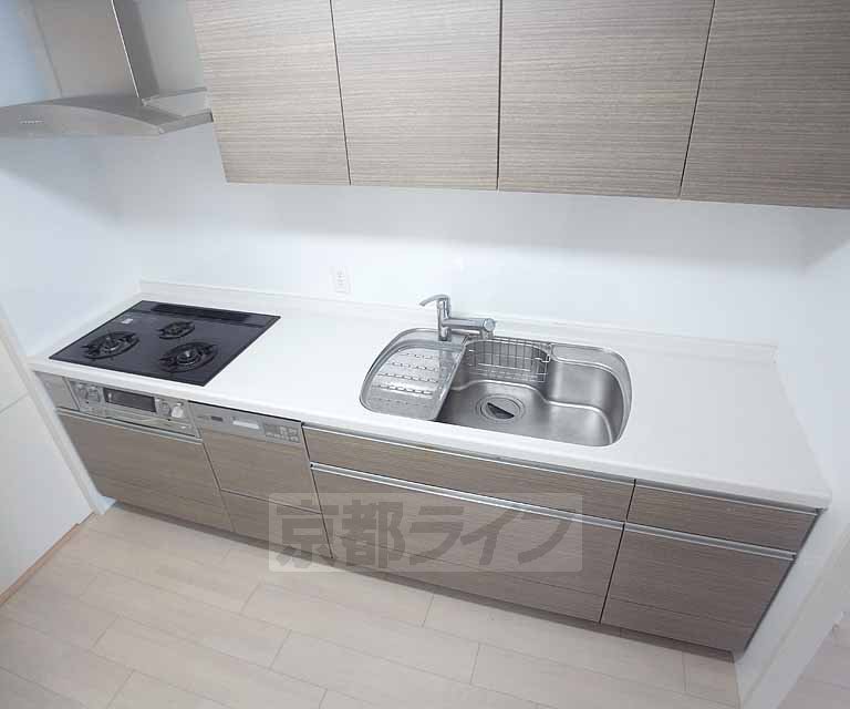 Kitchen. System kitchen.