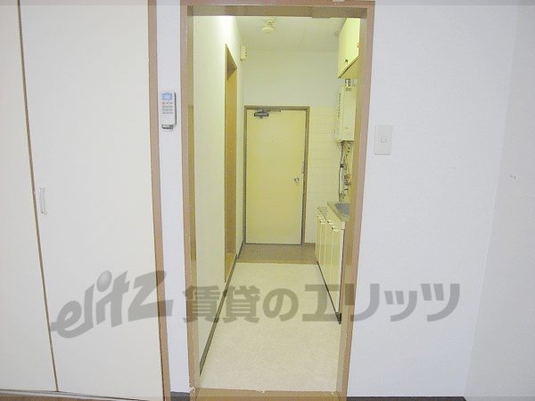 Other room space. Corridor