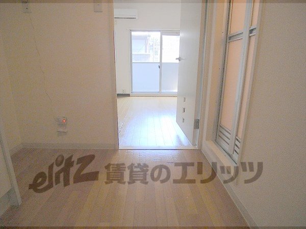 Other room space. Corridor