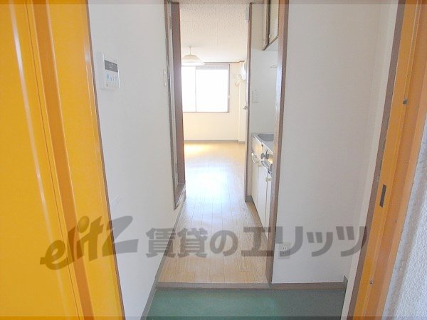 Other room space. Corridor