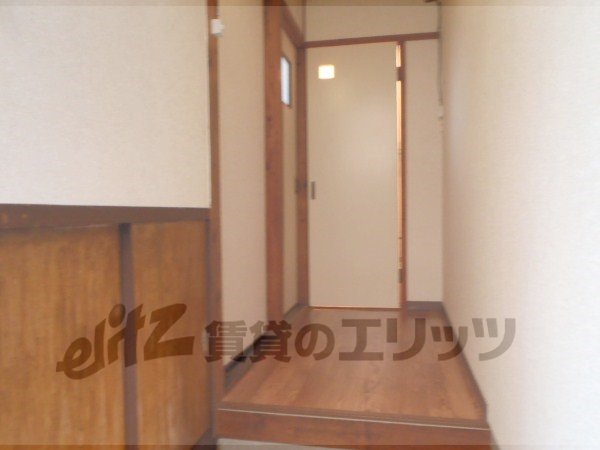 Other room space. Corridor