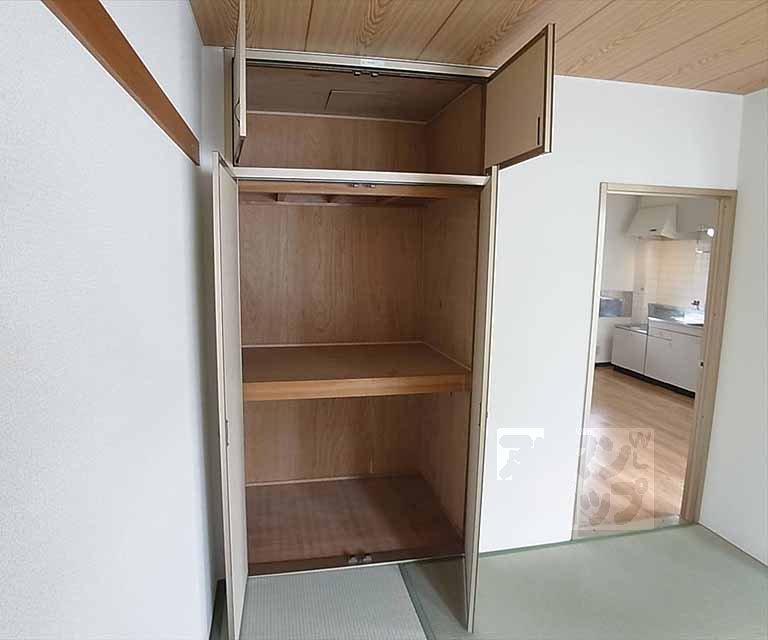 Receipt. There is plenty of closet storage.